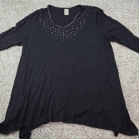 Faded Glory Tops - ​Faded Glory Black Rhinestone Tunic Top Plus‎ Size 2X